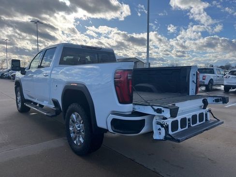 Used 2024 GMC Sierra 3500 Denali image 7