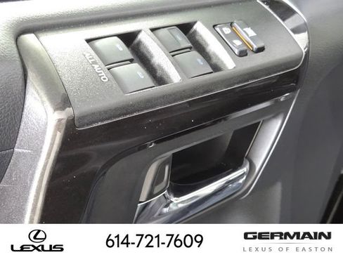 Used 2021 Toyota 4Runner TRD Off-Road Premium w/ Moonroof Package AWD/4WD image 29