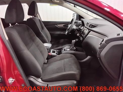 Used 2019 Nissan Rogue Sport S w/ Appearance Package image 14