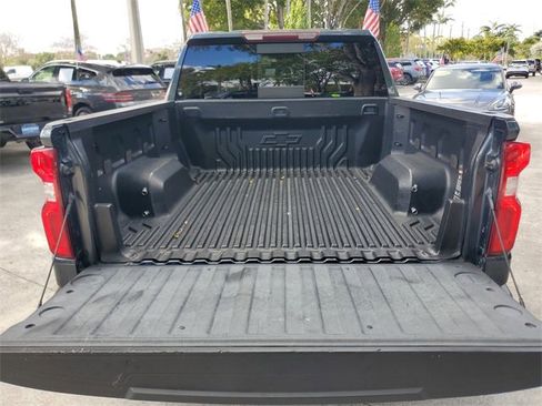 Used 2020 Chevrolet Silverado 1500 LTZ w/ LTZ Premium Package image 9