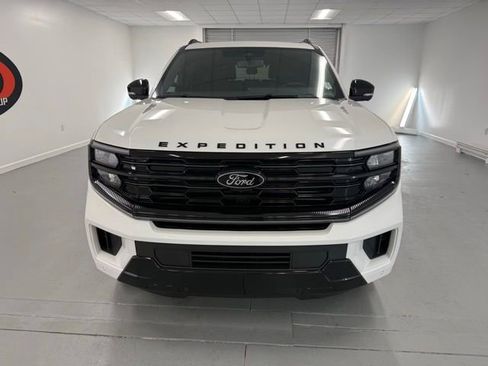 New 2025 Ford Expedition Platinum w/ Stealth Appearance Package image 2
