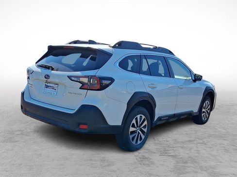 Used 2024 Subaru Outback Premium AWD/4WD image 5