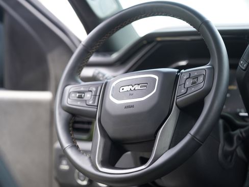 Used 2026 GMC Sierra 2500 AT4 AWD/4WD image 20