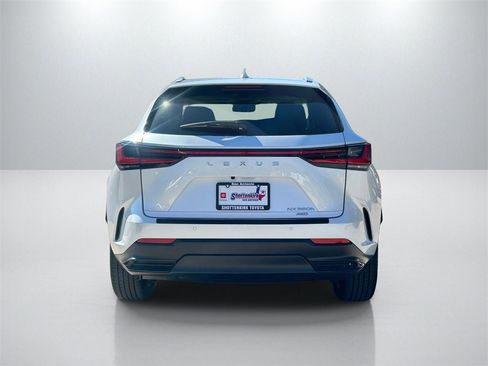 Used 2025 Lexus NX 300h AWD w/ Luxury Package image 6