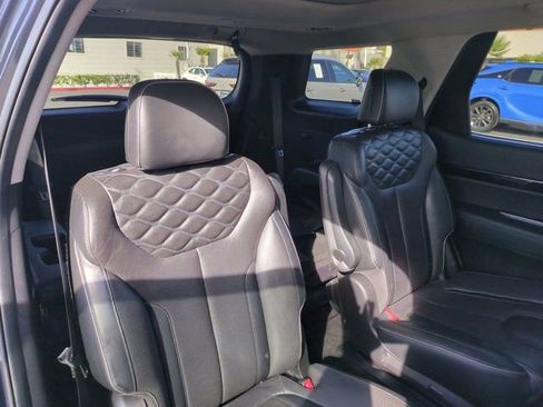 Used 2021 Hyundai Palisade Limited w/ Winter Package image 31