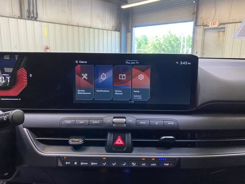 Used 2025 Kia K4 FWD image 37