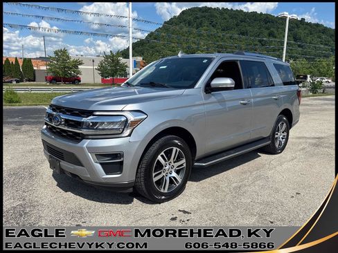 Used 2023 Ford Expedition Limited AWD/4WD image 1