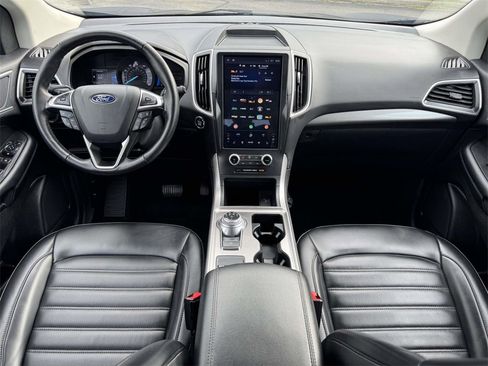 Used 2024 Ford Edge SEL image 2