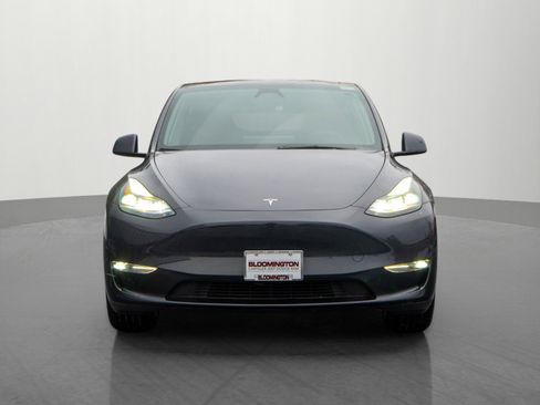 Used 2024 Tesla Model Y Long Range image 2