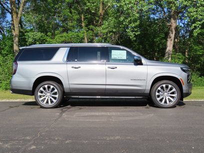 New 2026 Chevrolet Suburban Premier w/ Sun And Tow Package