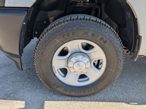 New 2024 RAM 3500 Tradesman image 25