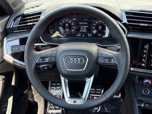 Used 2025 Audi Q3 2.0T Premium Plus w/ Premium Plus Package AWD/4WD image 14