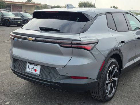 New 2026 Chevrolet Equinox EV LT image 11