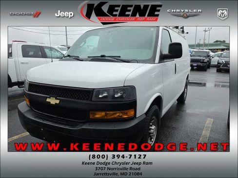 Used 2021 Chevrolet Express 2500 w/ Driver Convenience Package RWD image 1