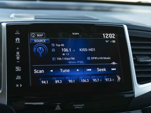Used 2018 Honda Pilot Elite image 29
