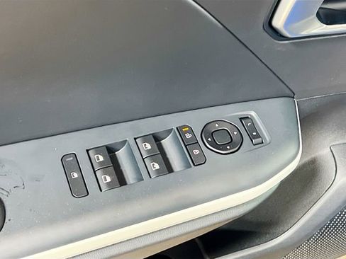 New 2025 Kia K4 GT-Line image 18