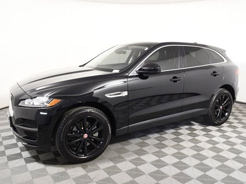 Used 2020 Jaguar F-PACE Prestige image 2