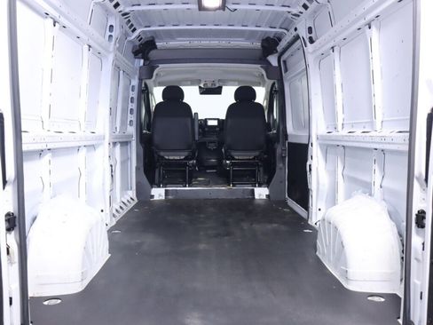 Used 2023 RAM ProMaster 2500 FWD image 30