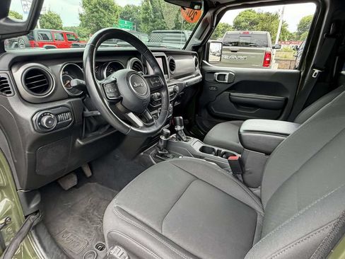 Certified 2022 Jeep Wrangler Unlimited Sport AWD/4WD image 21