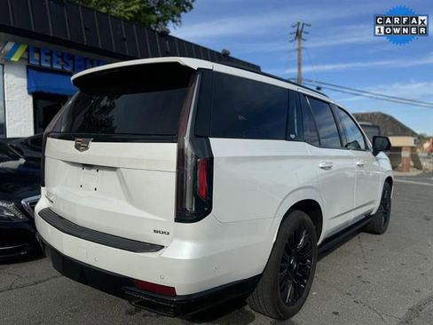 Used 2022 Cadillac Escalade Sport Platinum AWD/4WD image 3
