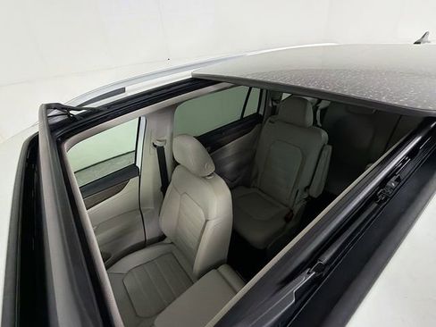 New 2026 Volkswagen Atlas SEL image 14