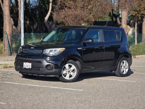Used 2019 Kia Soul image 18