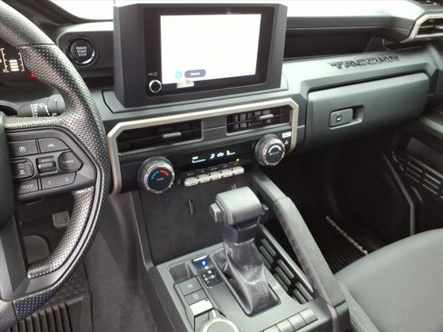 Used 2024 Toyota Tacoma SR AWD/4WD image 35