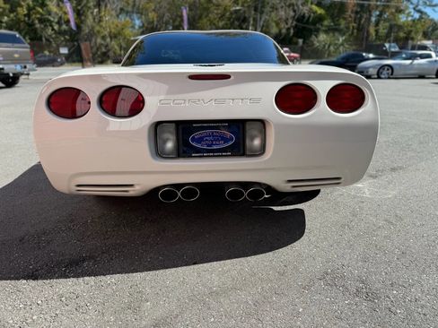 Used 2001 Chevrolet Corvette Coupe w/ Preferred Equipment Group2 image 7