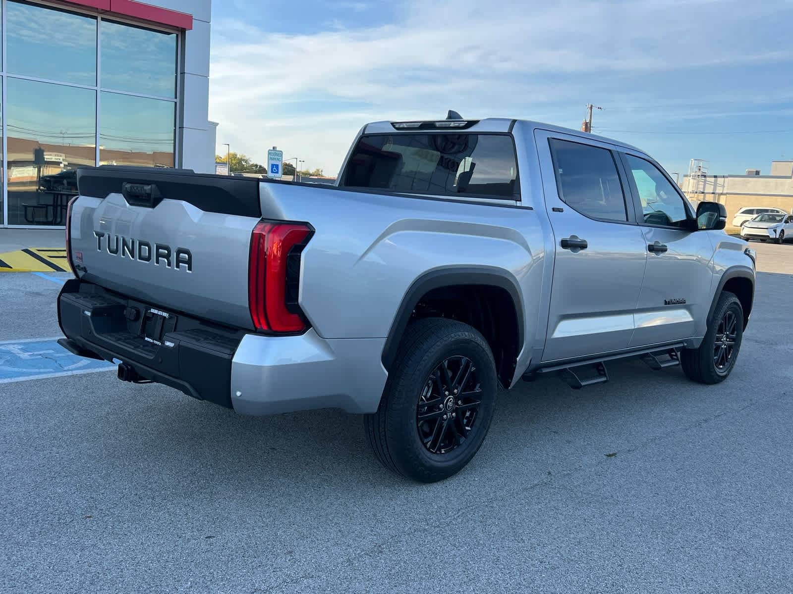 New 2026 Toyota Tundra SR5 w/ SR5 Convenience Package AWD/4WD image 7