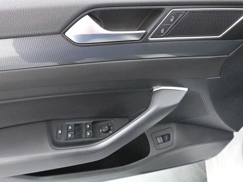 Used 2019 Volkswagen Arteon SE image 9