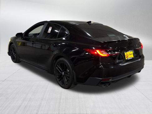 Certified 2025 Toyota Camry SE w/ Convenience Package FWD image 4