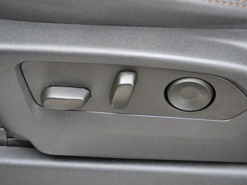 Used 2023 GMC Sierra 1500 AT4 w/ Technology Package image 18