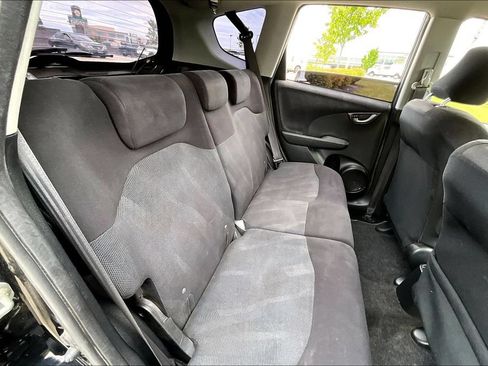 Used 2010 Honda Fit Sport image 29
