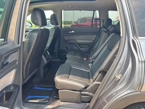 Used 2021 Volkswagen Atlas SE w/ Panoramic Sunroof Package AWD/4WD image 13