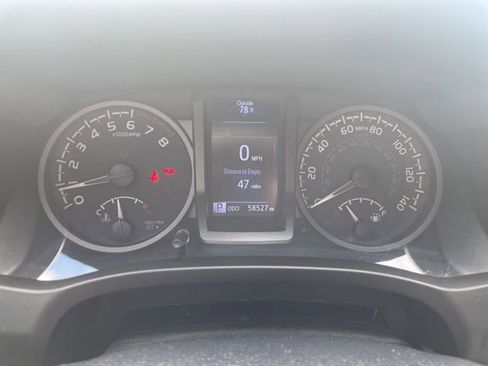 Used 2021 Toyota Tacoma TRD Off-Road w/ Technology Package image 6