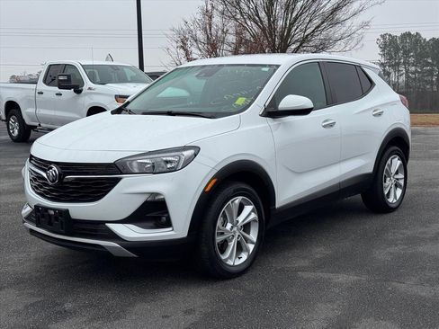 Used 2020 Buick Encore GX Preferred w/ Cold Weather Comfort Package image 7