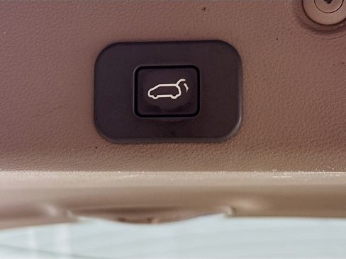 Used 2012 Kia Sedona EX FWD image 29