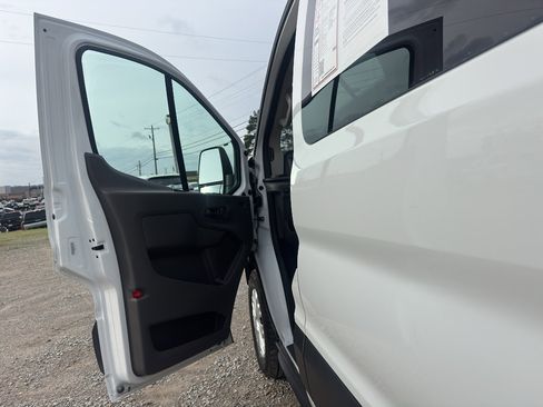 Used 2022 Ford Transit 350 XLT image 20