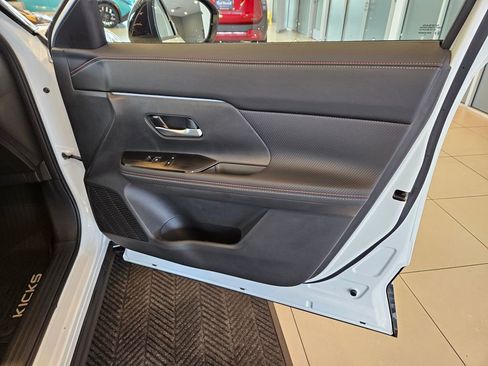 New 2026 Nissan Kicks SR w/ SR Premium Package FWD image 22