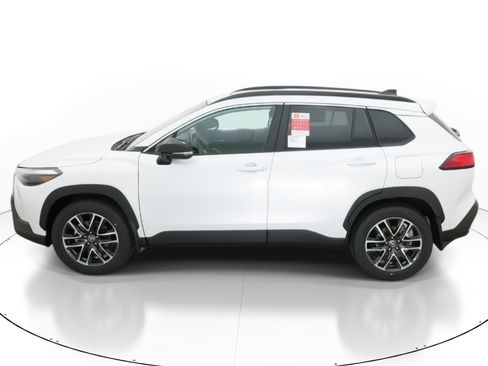 New 2026 Toyota Corolla Cross XLE image 3