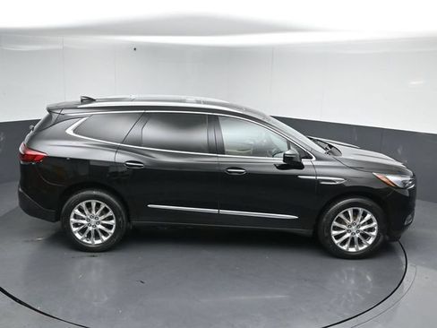 Used 2020 Buick Enclave Premium w/ Sun and Sites Package AWD/4WD image 53