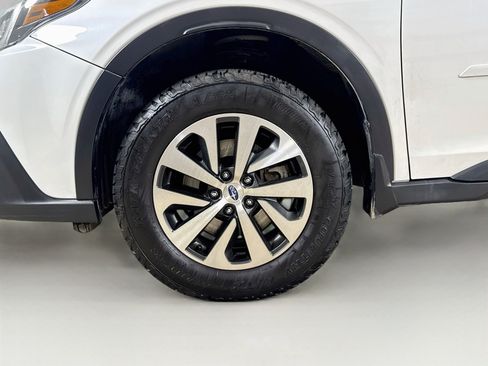 Used 2020 Subaru Outback Premium w/ Popular Package #1 AWD/4WD image 26