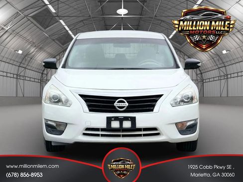 Used 2015 Nissan Altima 2.5 S w/ Power Driver Seat Package FWD image 5