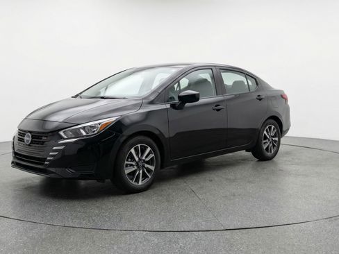 Used 2025 Nissan Versa SV FWD image 3