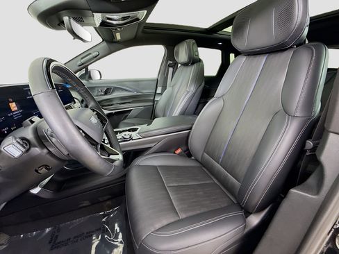 Used 2024 Cadillac Lyriq Sport image 22