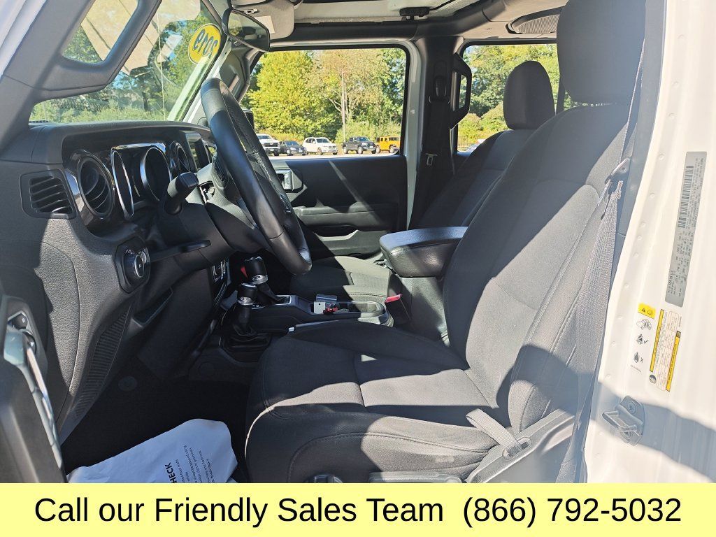 Used 2019 Jeep Wrangler Unlimited Sport AWD/4WD image 11