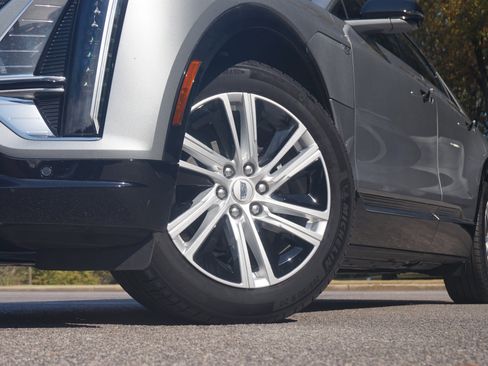 Used 2024 Cadillac Lyriq Tech image 36