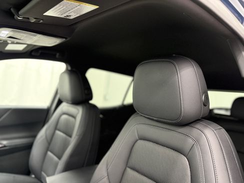 Used 2025 Chevrolet Equinox LT w/ Convenience Package II image 15