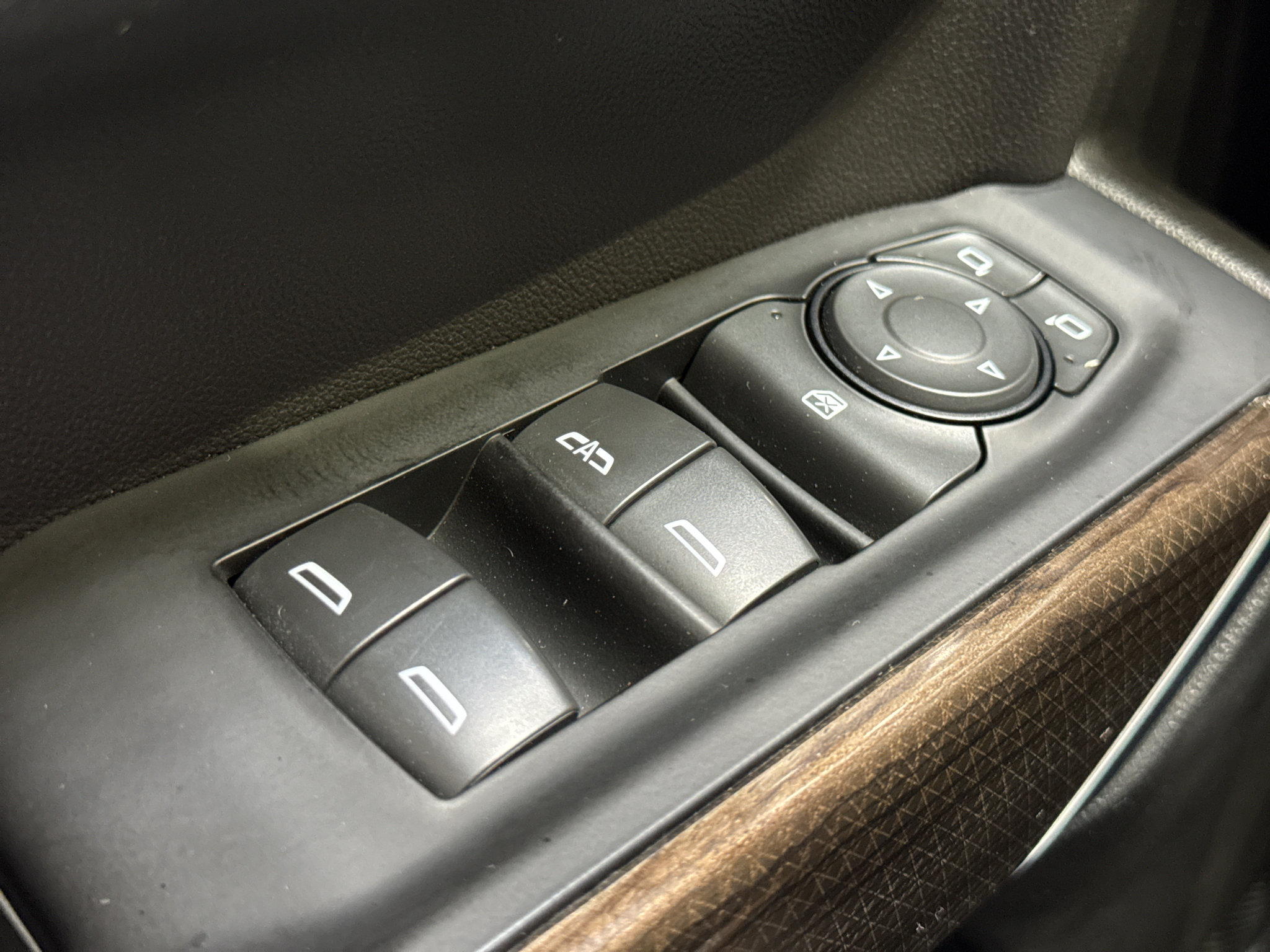 Used 2019 Chevrolet Silverado 1500 LT Trail Boss AWD/4WD image 34