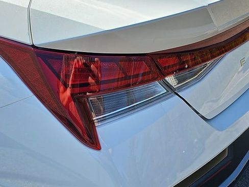 New 2025 Hyundai Elantra Limited w/ Cargo Package image 47